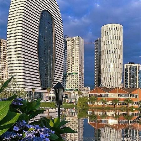 Комплекс Alliance Palace Батуми Экстерьер фото Residential buildings in the city